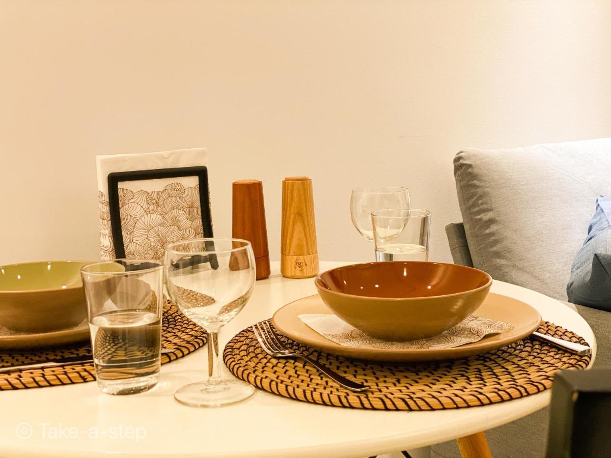 Qonroom - As Individual As - Apartment *